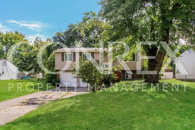 Building Photo - 1355 Cottonwood Drive
