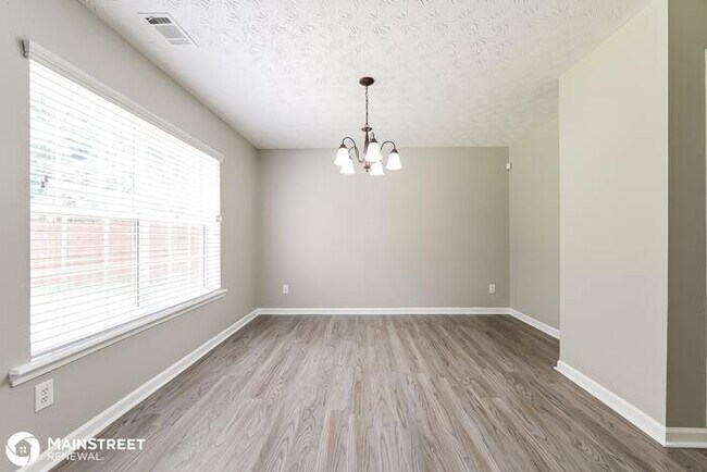 Building Photo - 165 Nowell Dr, Fairburn, GA 30213