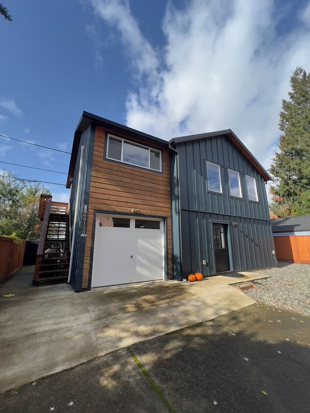 1 Bath Furnished Studio in Woodlawn! - 1 Bath Furnished Studio in Woodlawn!