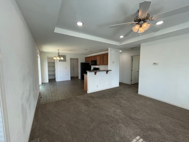 Building Photo - $200 Off First Months Rent if you sign a l...