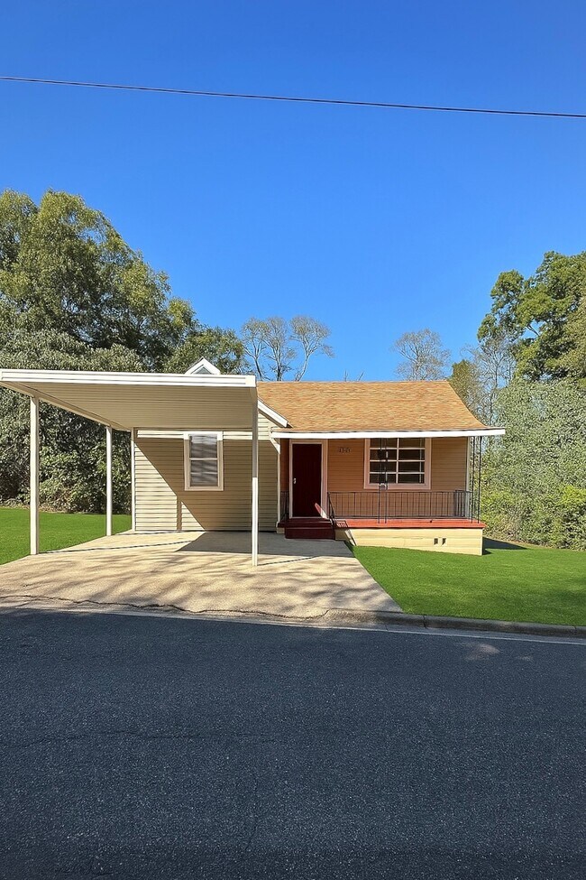 Building Photo - 1254 Lewis St