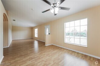 Building Photo - 1120 Cariston Ave