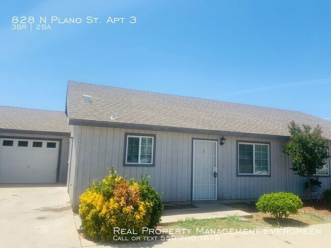 Building Photo - 828 N Plano St