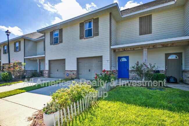 Foto del edificio - 511 Arbor Lake Dr