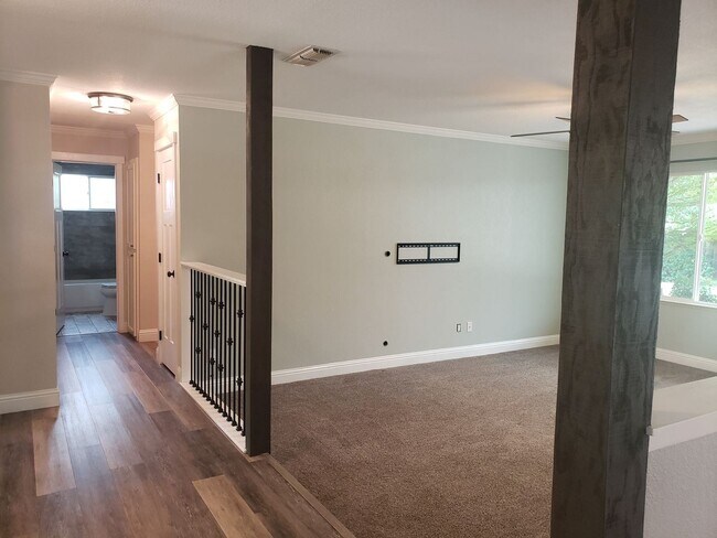 Building Photo - 3 br, 2 bath House - 1575 Wimbledon Drive