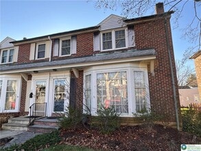 Building Photo - 724 N Muhlenberg St