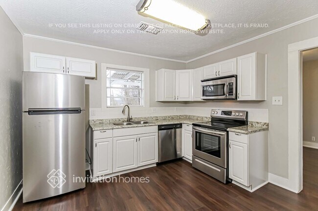 Building Photo - 401 Marshall St