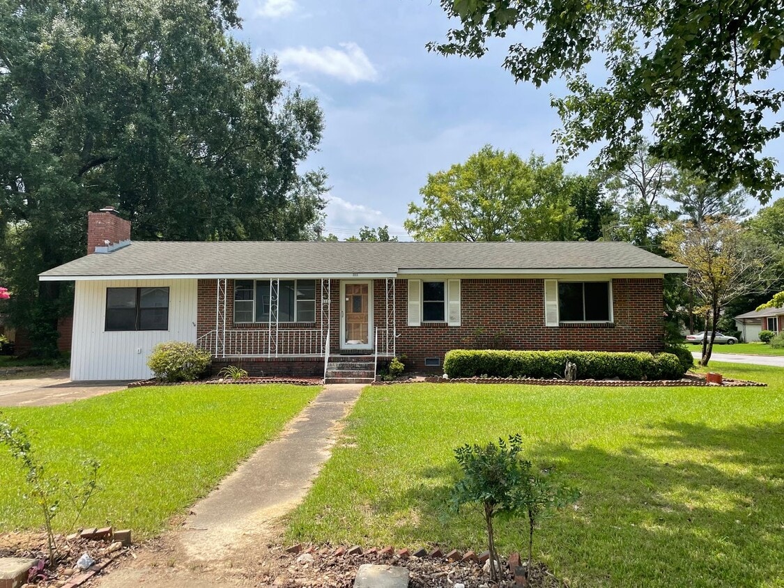 Primary Photo - Fabulous Renovated Home Available Now!