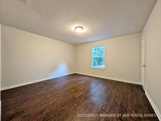 Building Photo - 8268 Osteen St