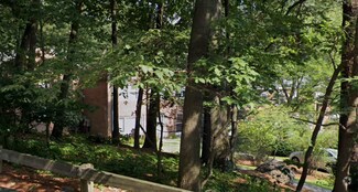 Building Photo - 517 Vfw Pky