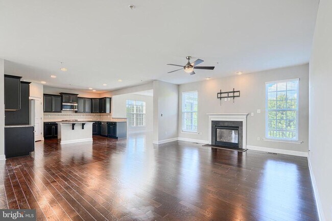 Foto del edificio - 9768 Powder Hall Rd