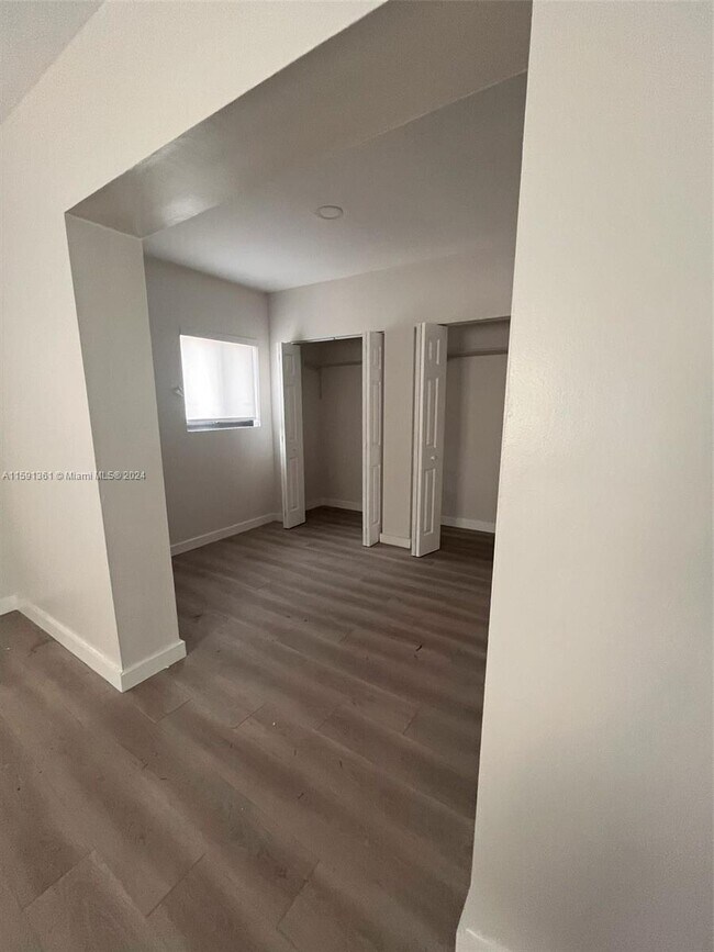 Foto del edificio - 2200 SW 24th Ter