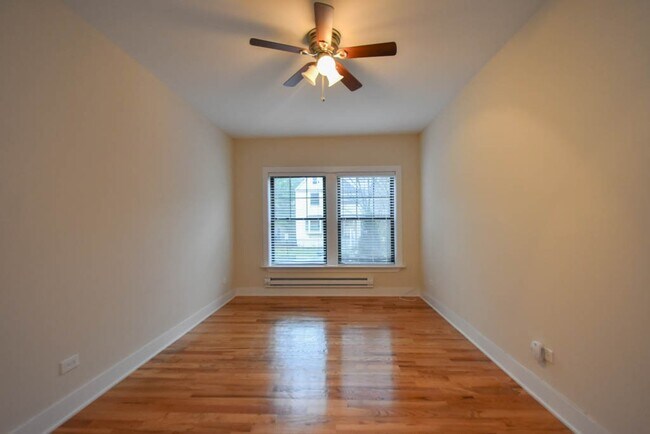 Foto del edificio - 805 Dempster St