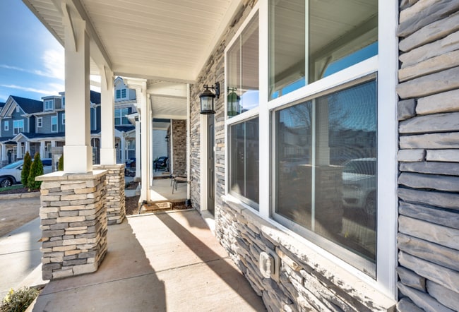 Building Photo - 1229 Hope Vlg Wy