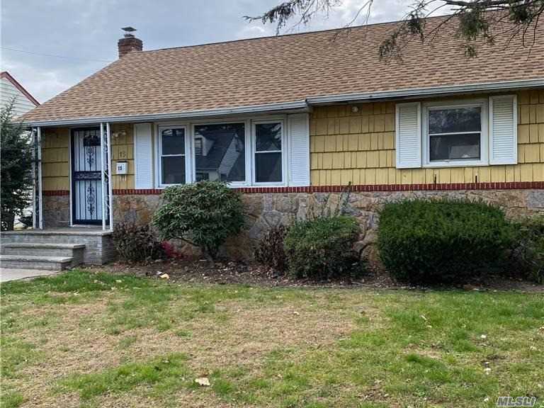15 Myers Ave, Hicksville, NY 11801 House Rental in Hicksville, NY