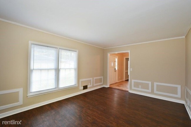 Building Photo - 4 br, 2.5 bath House - 1081 AVONRIDGE