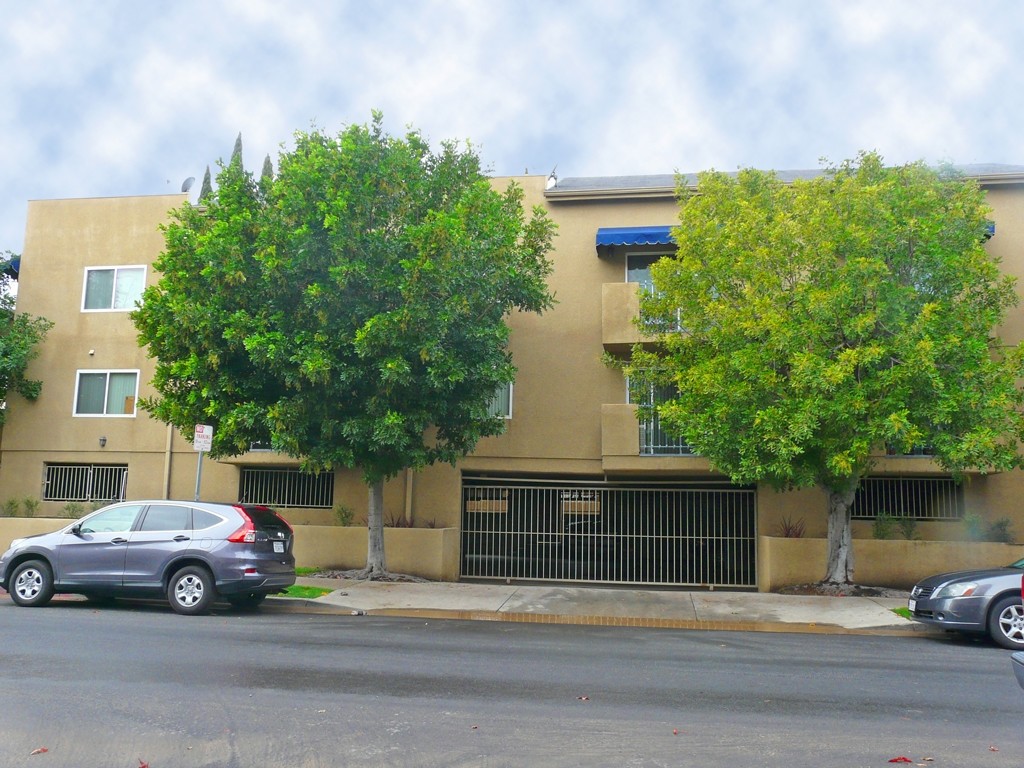 Primary Photo - 10903 Camarillo St
