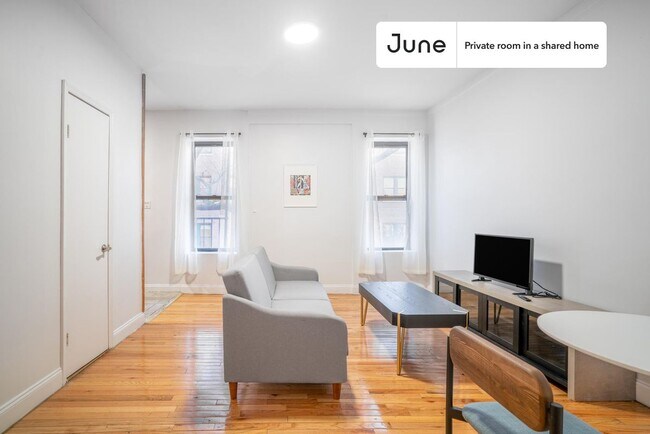 Foto del edificio - Room in Shared 4 bed/1 bath home in Central Harlem
