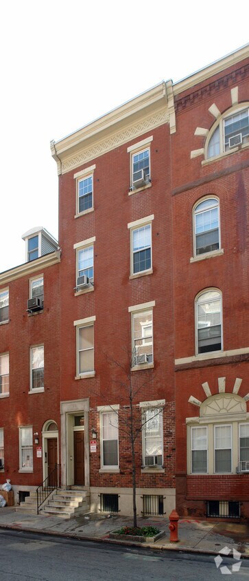 Primary Photo - 245 S 13th St