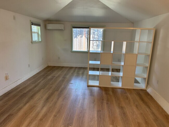 Foto del edificio - Amazing Super Cute Stand-Alone Studio in Benicia