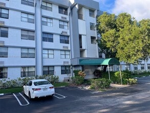 Building Photo - 2401 Riverside Dr