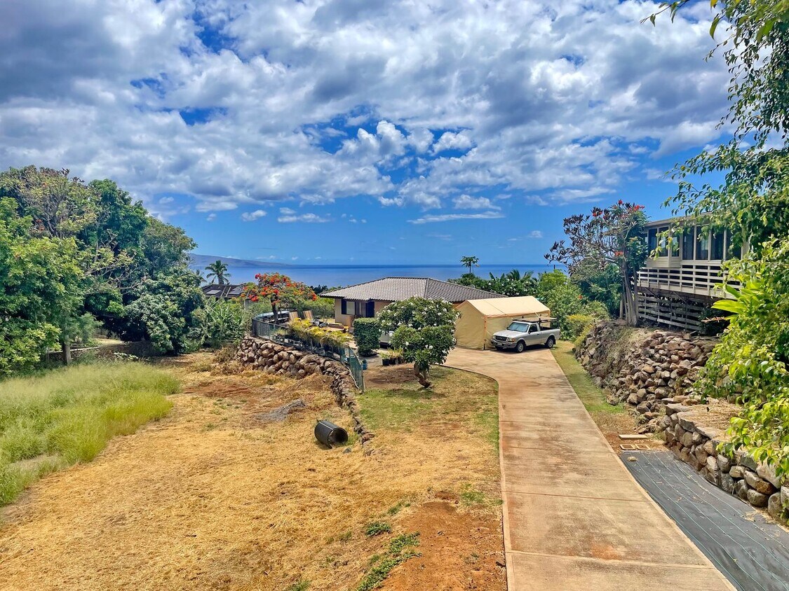 Foto principal - Maui Meadows - 2 Bed 1 Bath Unfurnished Co...