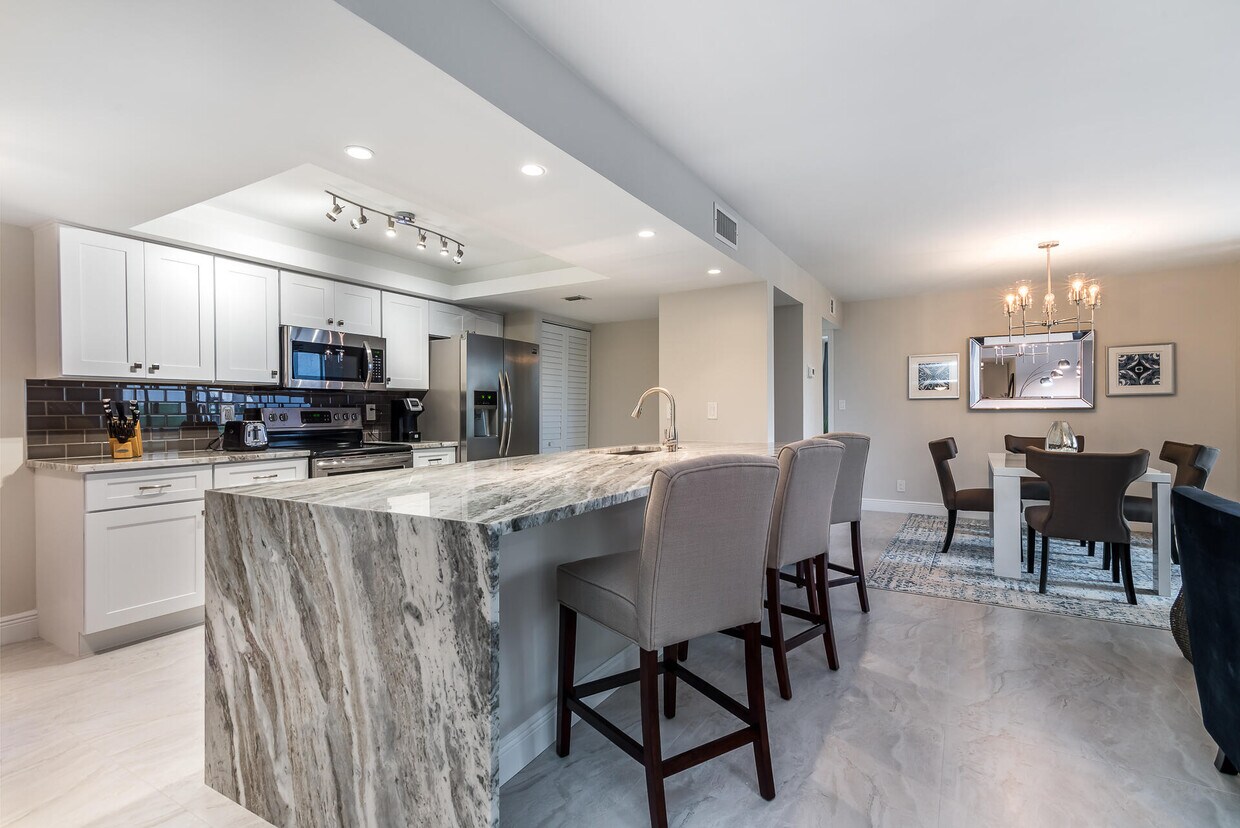 Foto principal - 2455 Lindell Blvd
