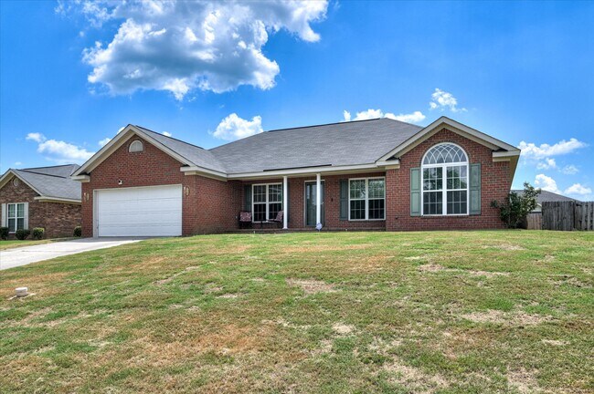 Building Photo - 1828 Heathers Way