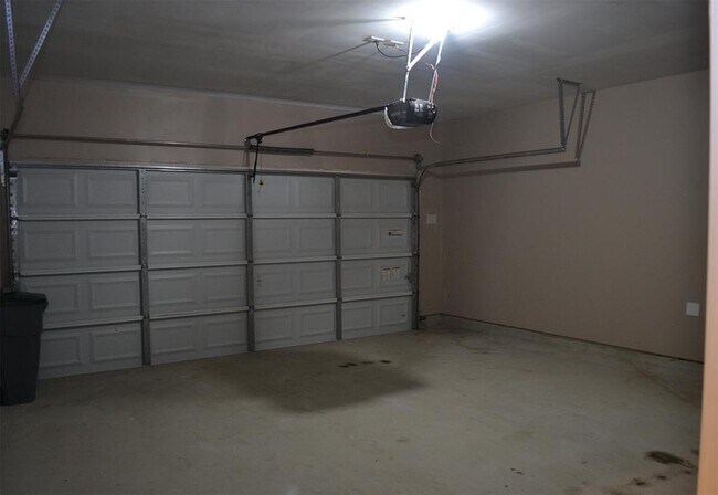 Building Photo - 1019 Larkfield Dr
