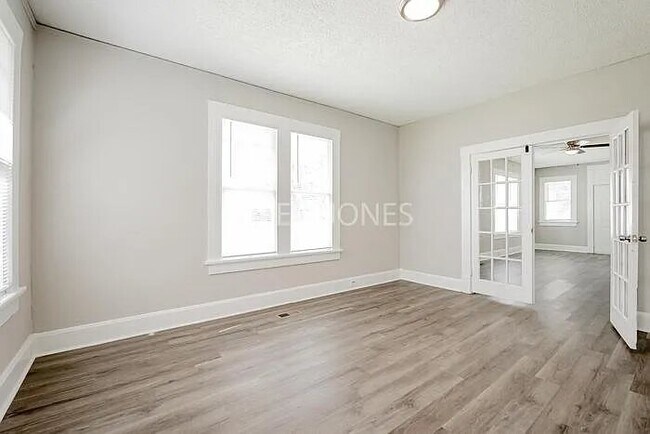 Building Photo - 2528 10th St