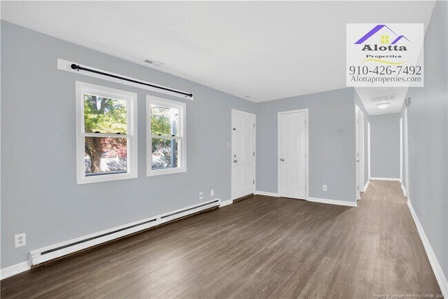 Foto del edificio - 6561 Stillwater Dr