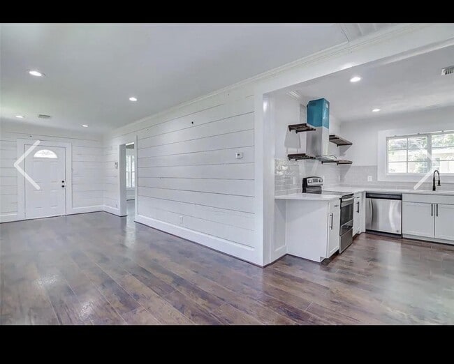 Building Photo - 2515 Stevens St