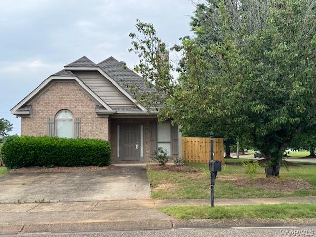 Building Photo - 400 Tree Line Dr