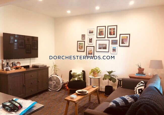 Foto del edificio - 106 Buttonwood St