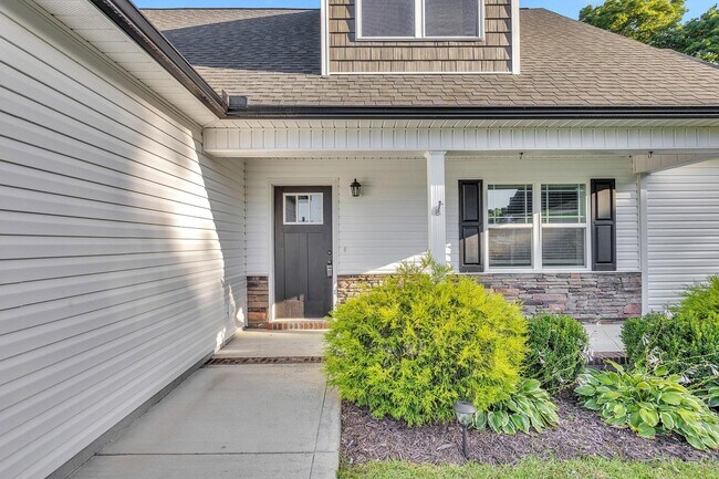 Building Photo - 630 Osprey Landing Dr