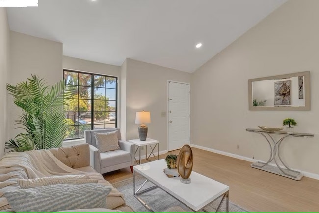 Building Photo - 582 Old Evans Rd