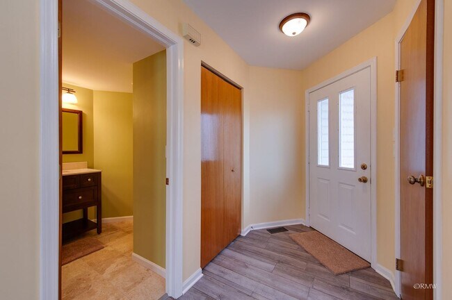 Foto del edificio - 344 Kildare Ct