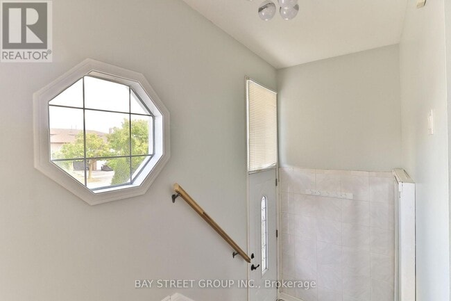 Building Photo - 489 Fergo Ave