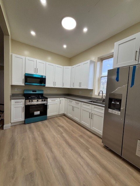 Building Photo - 645 N Avers Ave