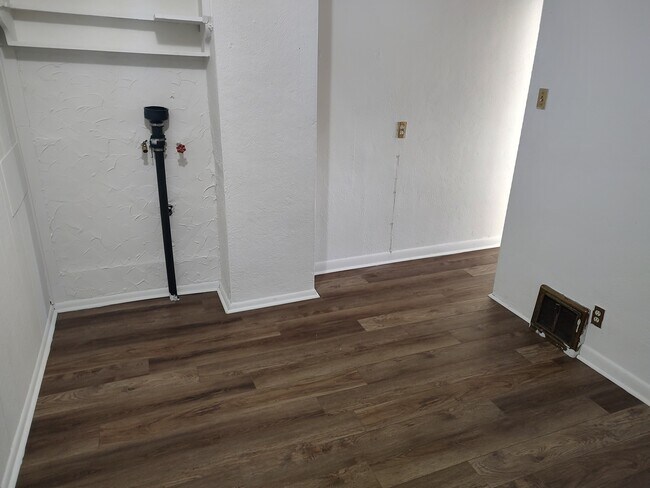 Foto del edificio - 7111 E 96th Ave