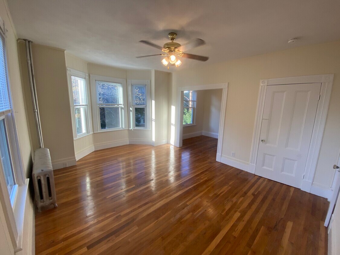 7 Buckingham St Unit 2, Somerville, MA 02143 Condo for Rent in