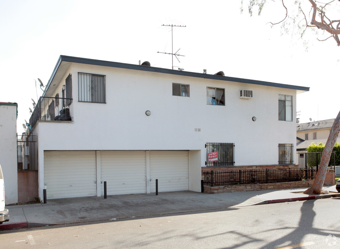 Building Photo - 7022 Malabar St