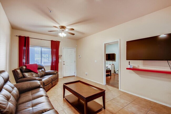 Foto del edificio - Spacious 2 Bed 2 Bath Tempe Condo - 1st Floor