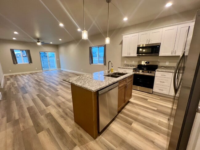 Foto del edificio - 3 Bedroom New Build Available Now!