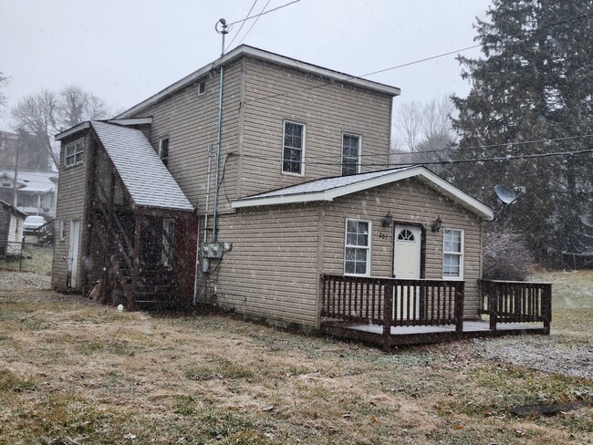 Building Photo - 205 Bellevue Ln