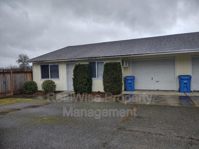 Foto del edificio - 120 Sunny Ln