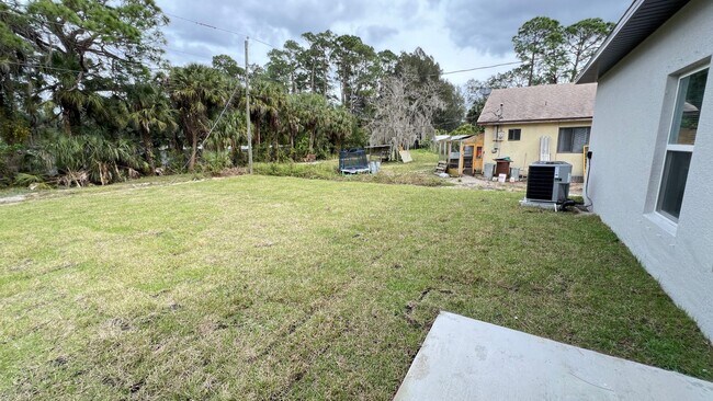Foto del edificio - BRAND NEW 3 BD/2BA Home in Beautiful Palm ...
