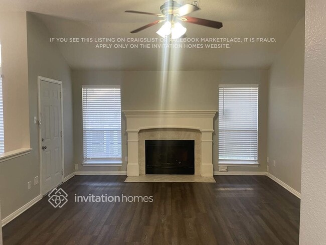 Foto del edificio - 1350 Shrub Oak Dr