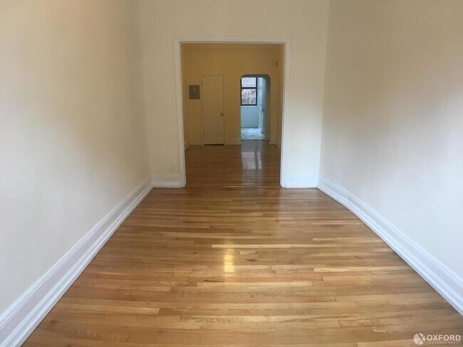 Building Photo - 2149 2nd Ave