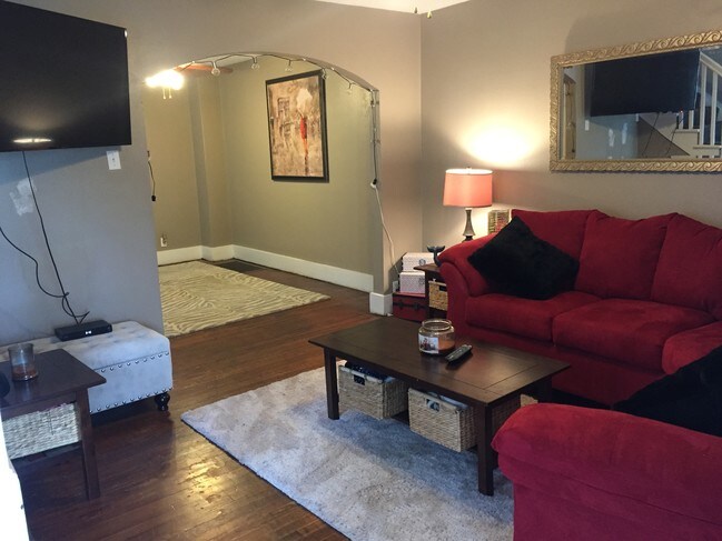 Foto del edificio - 9 S Maple Ave